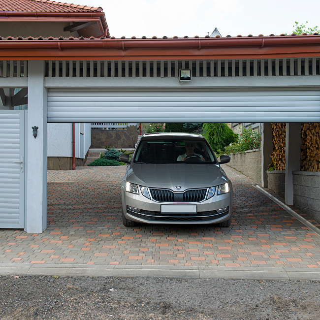 фото: Рулонные ворота Алютех 2500х2500 серии ЛАЙТ