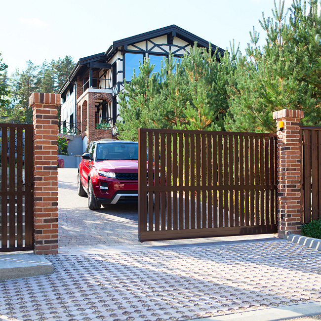 фото:  Рама откатных ворот Prestige 96 мм 5000х1800