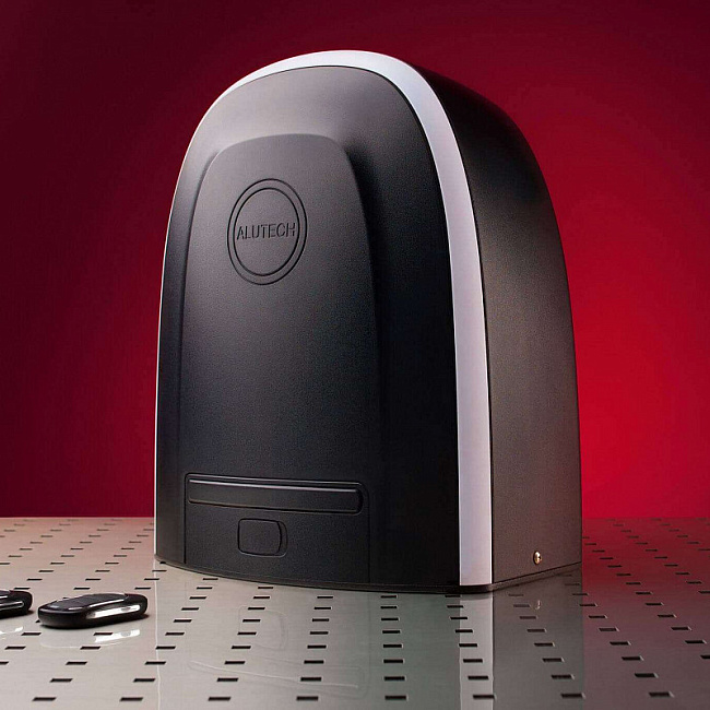 фото: Привод для откатных ворот ALUTECH ROTEO RTО-2000M с магнитными концевыми выключателями для ворот весом до 2000 кг.