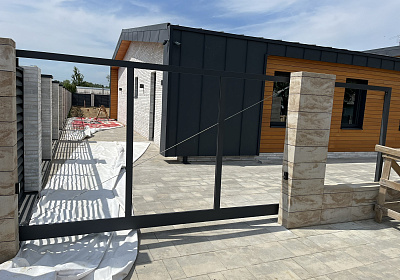 фото:  Рама откатных ворот Prestige 68 мм 4000х1800