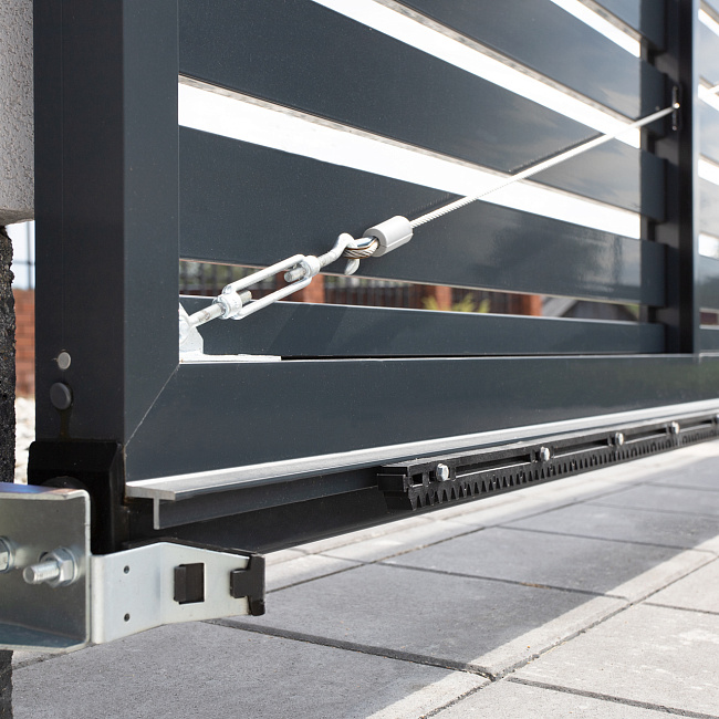 фото:  Рама откатных ворот Prestige 96 мм 5000х1800