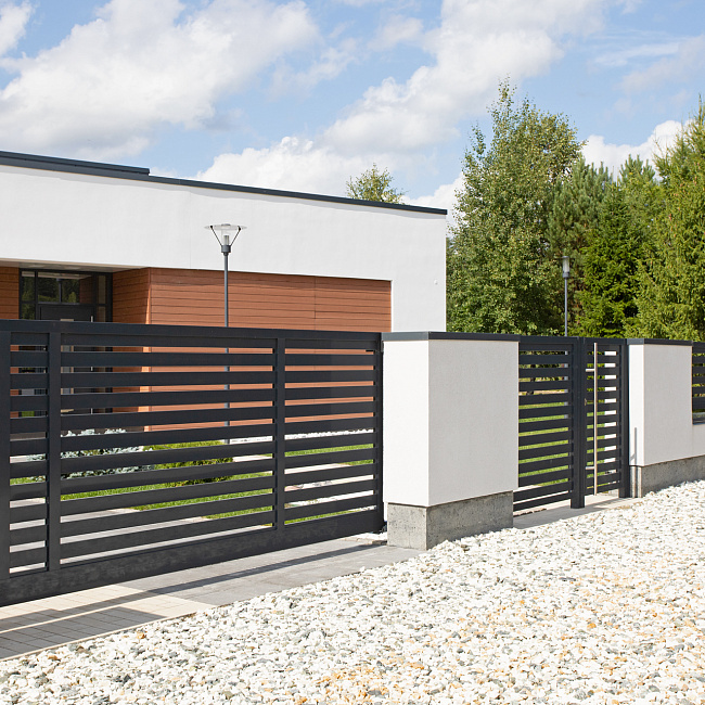 фото:  Рама откатных ворот Prestige 96 мм 5000х1800